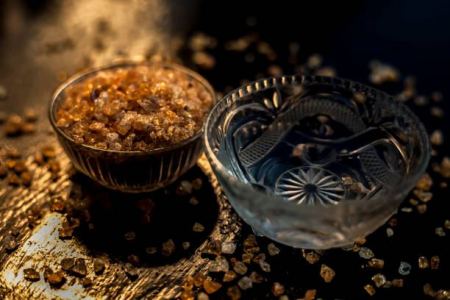 فوائد الصمغ العربي للكلى وطريقة إستخدامه